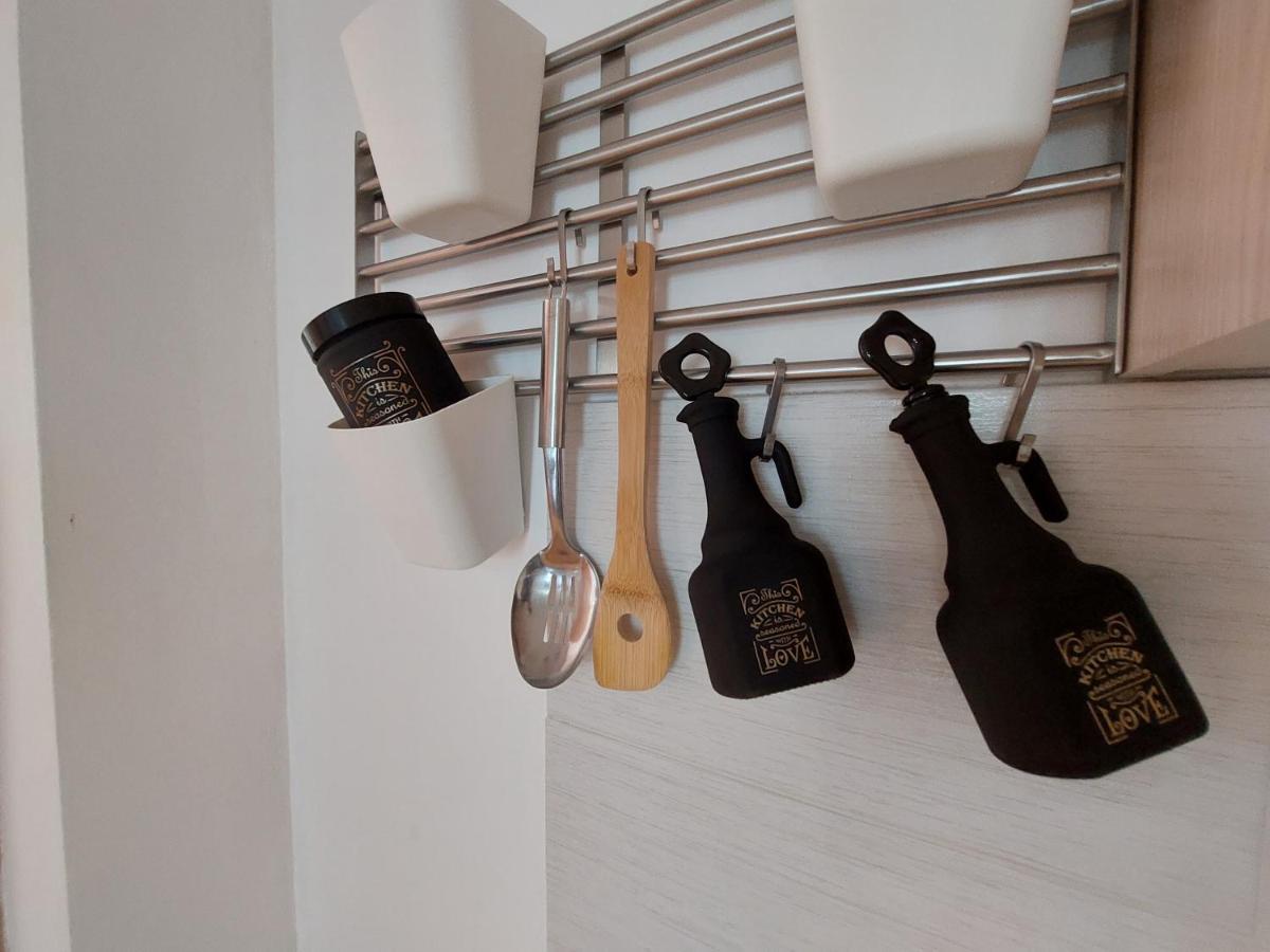 Suite Elena Nedelisce Luaran gambar